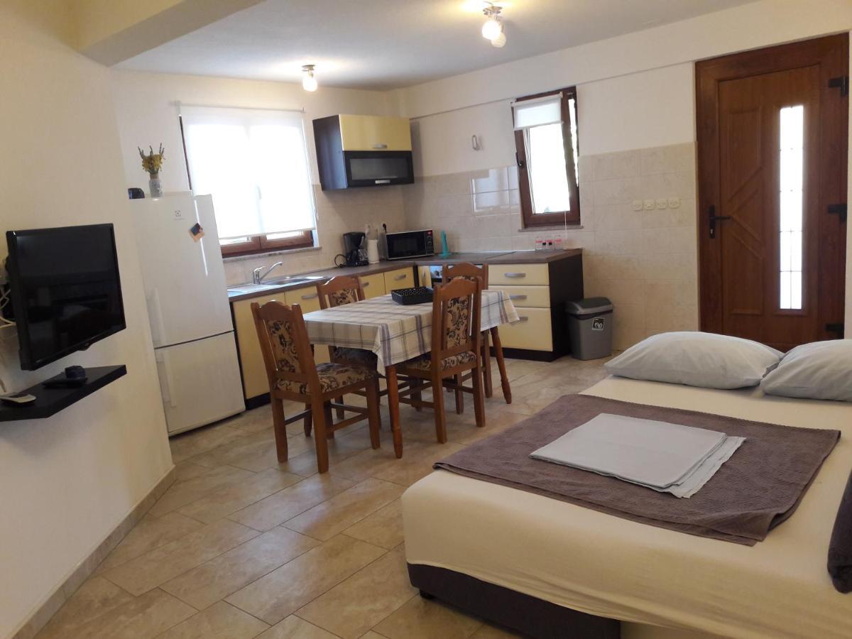 Apartmani Predovan Vrsi Exterior photo